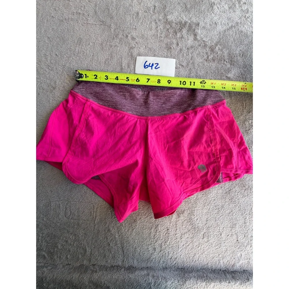 Mountain Hardwear Running Shorts Womens XS Pink Trail Athletic Z642
